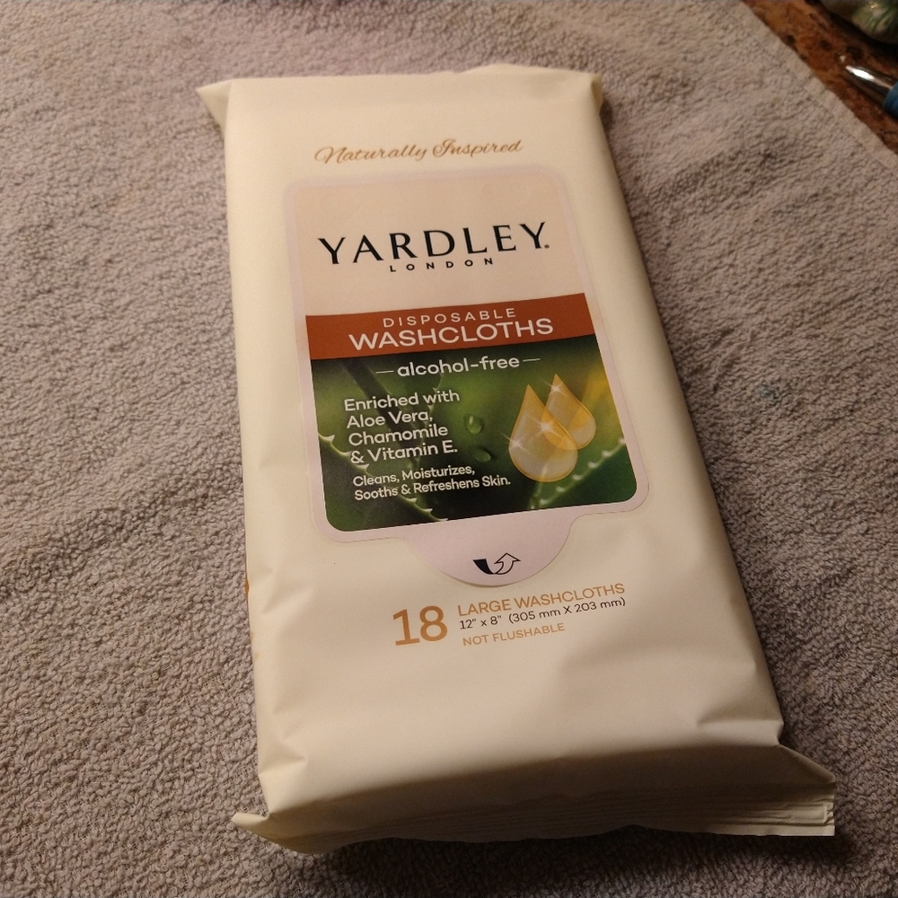 Yardley Disposable Large Washcloths NWT Women's Bath Beauty Body